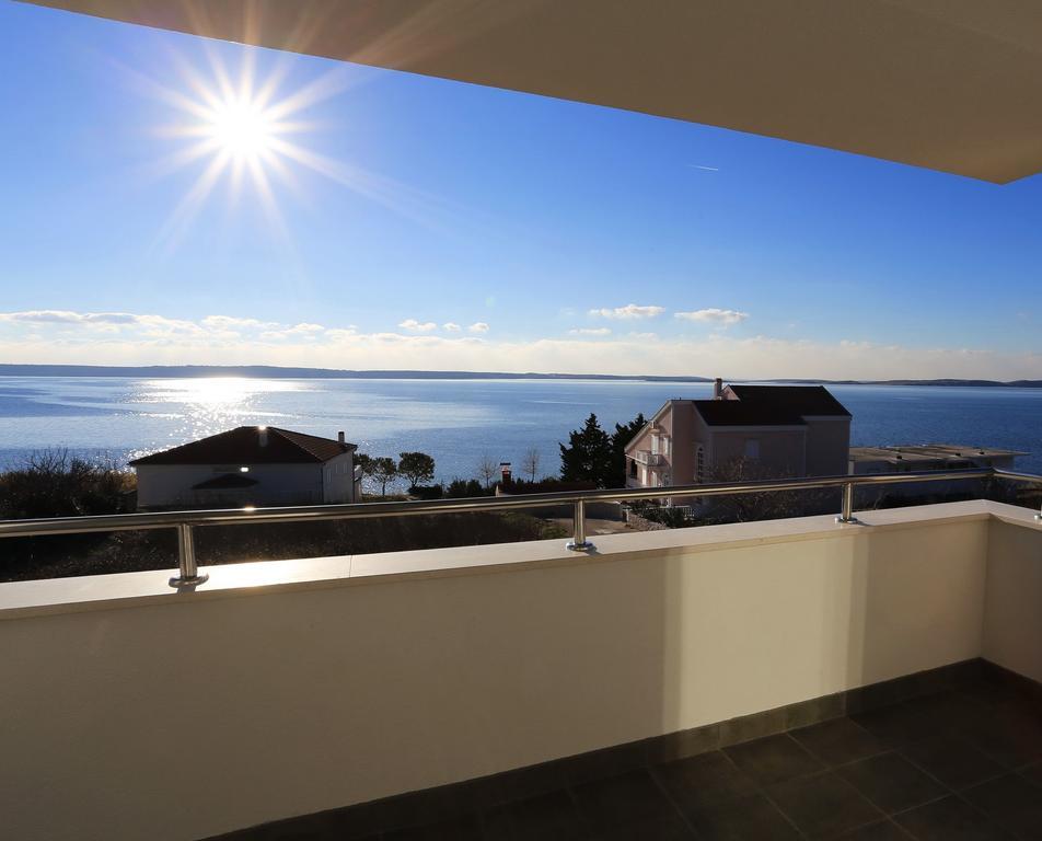 House Natali 70M From The Beach - Free Ev Top Up Rtina Dış mekan fotoğraf