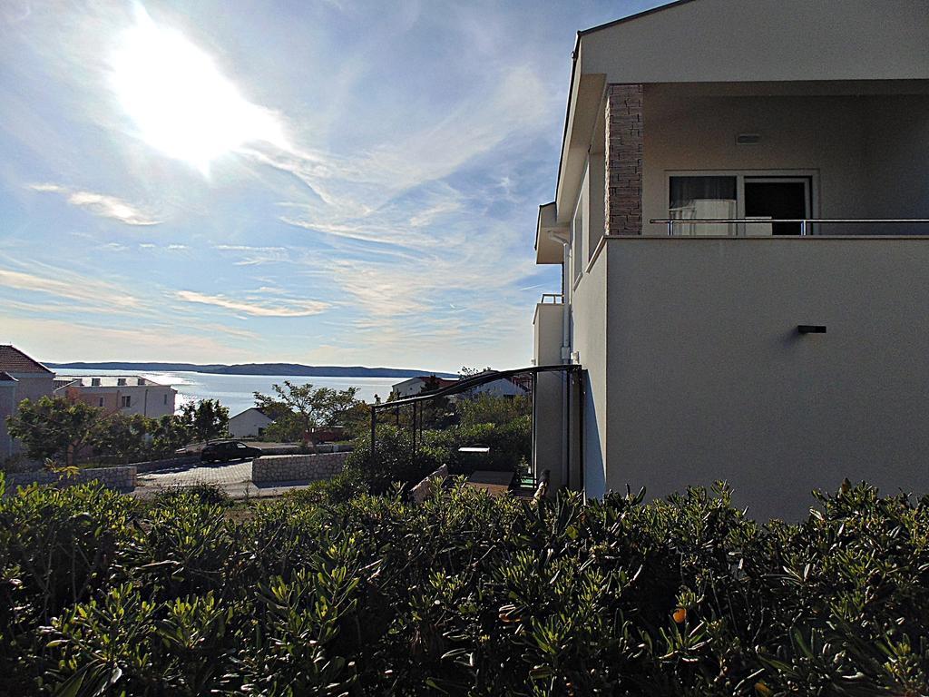 House Natali 70M From The Beach - Free Ev Top Up Rtina Dış mekan fotoğraf