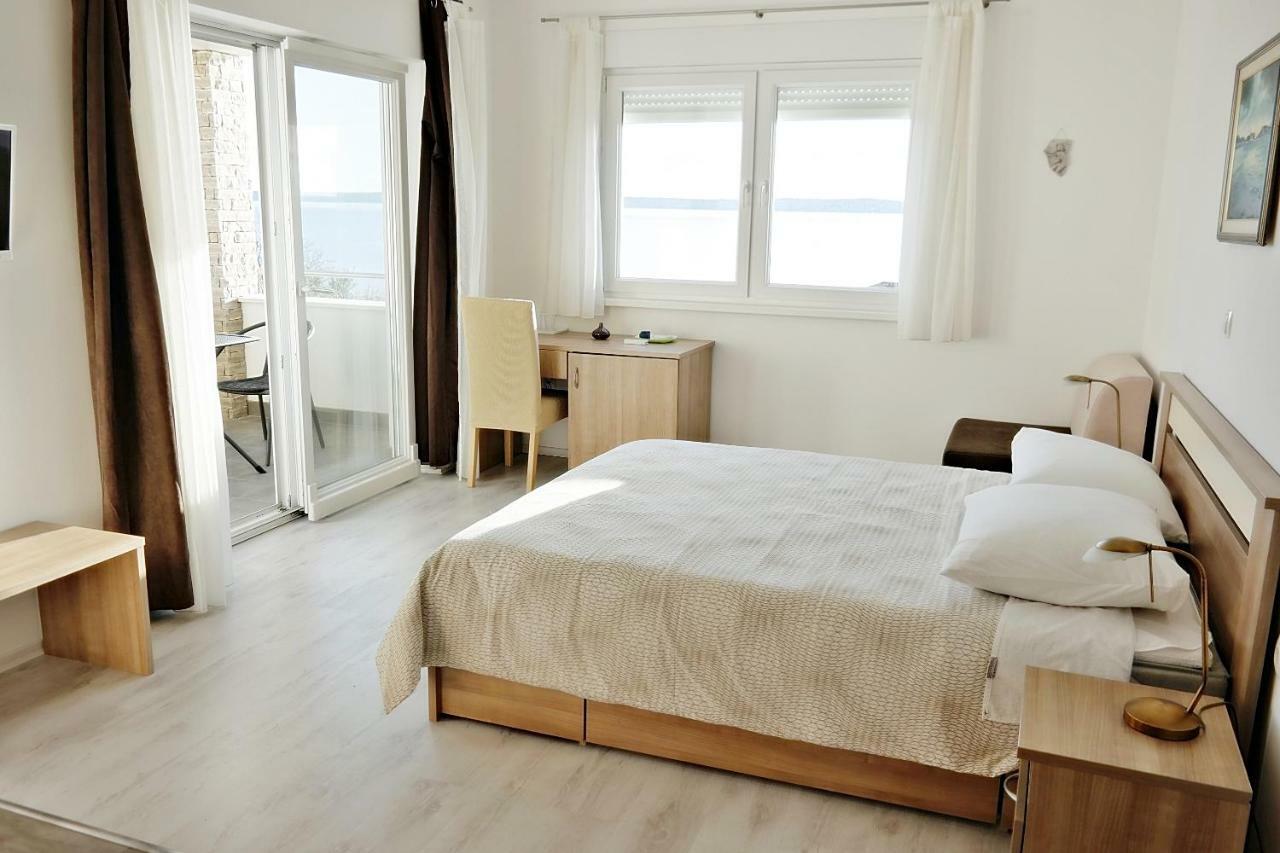 House Natali 70M From The Beach - Free Ev Top Up Rtina Dış mekan fotoğraf