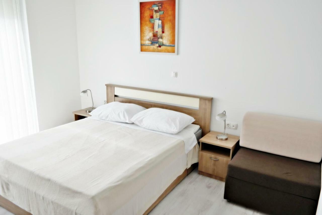 House Natali 70M From The Beach - Free Ev Top Up Rtina Dış mekan fotoğraf