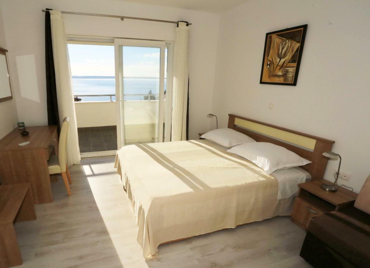 House Natali 70M From The Beach - Free Ev Top Up Rtina Dış mekan fotoğraf
